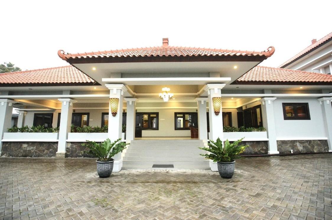 Avila Ketapan Rame Hotel بريغين المظهر الخارجي الصورة