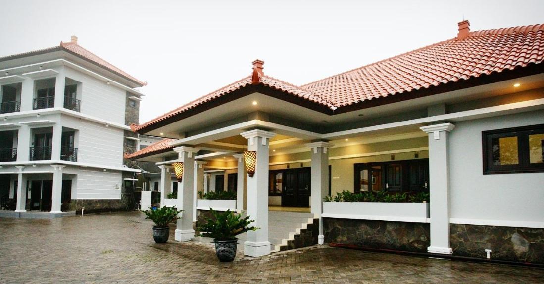 Avila Ketapan Rame Hotel بريغين المظهر الخارجي الصورة