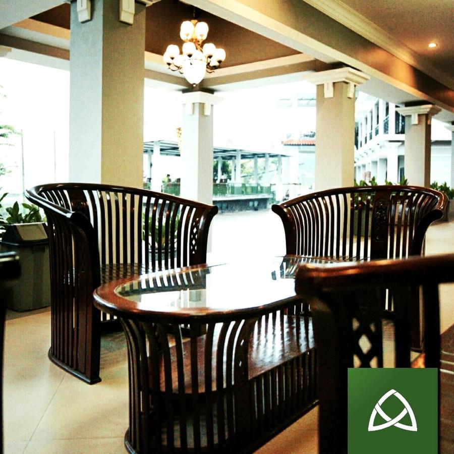 Avila Ketapan Rame Hotel بريغين المظهر الخارجي الصورة