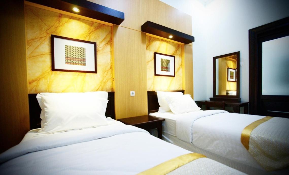 Avila Ketapan Rame Hotel بريغين المظهر الخارجي الصورة