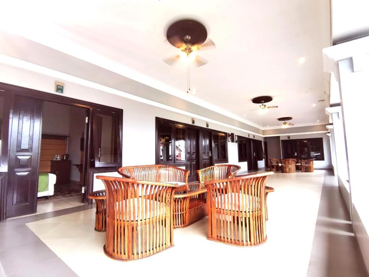 Avila Ketapan Rame Hotel بريغين المظهر الخارجي الصورة