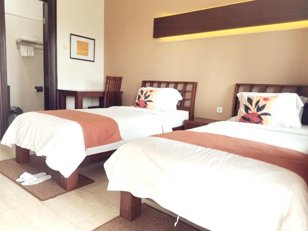 Avila Ketapan Rame Hotel بريغين المظهر الخارجي الصورة