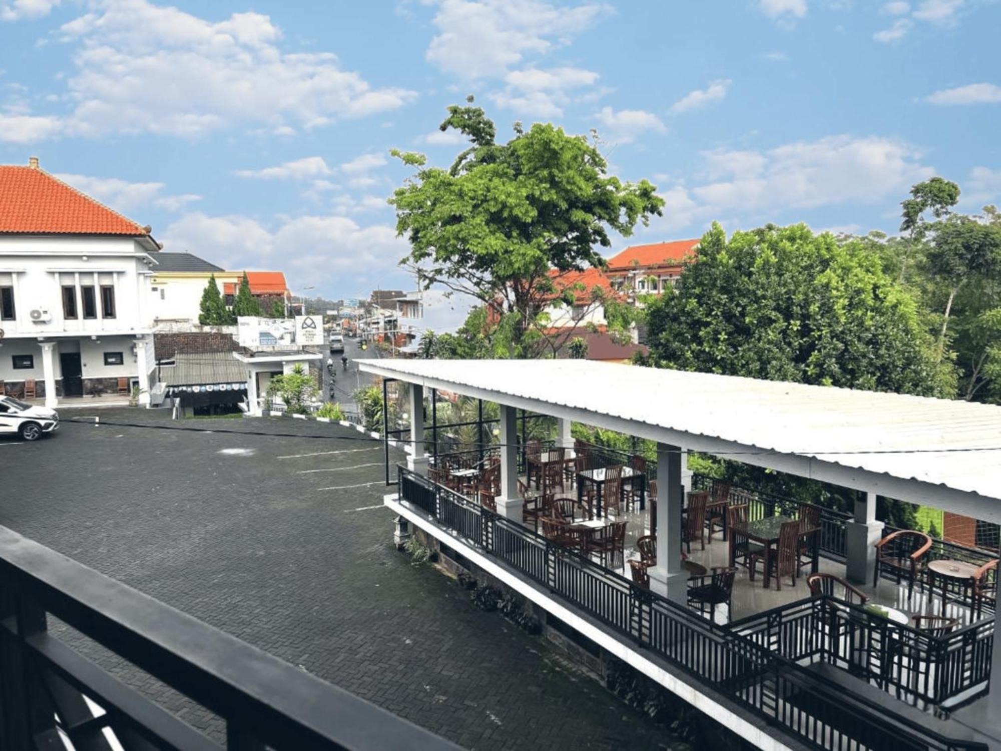 Avila Ketapan Rame Hotel بريغين المظهر الخارجي الصورة